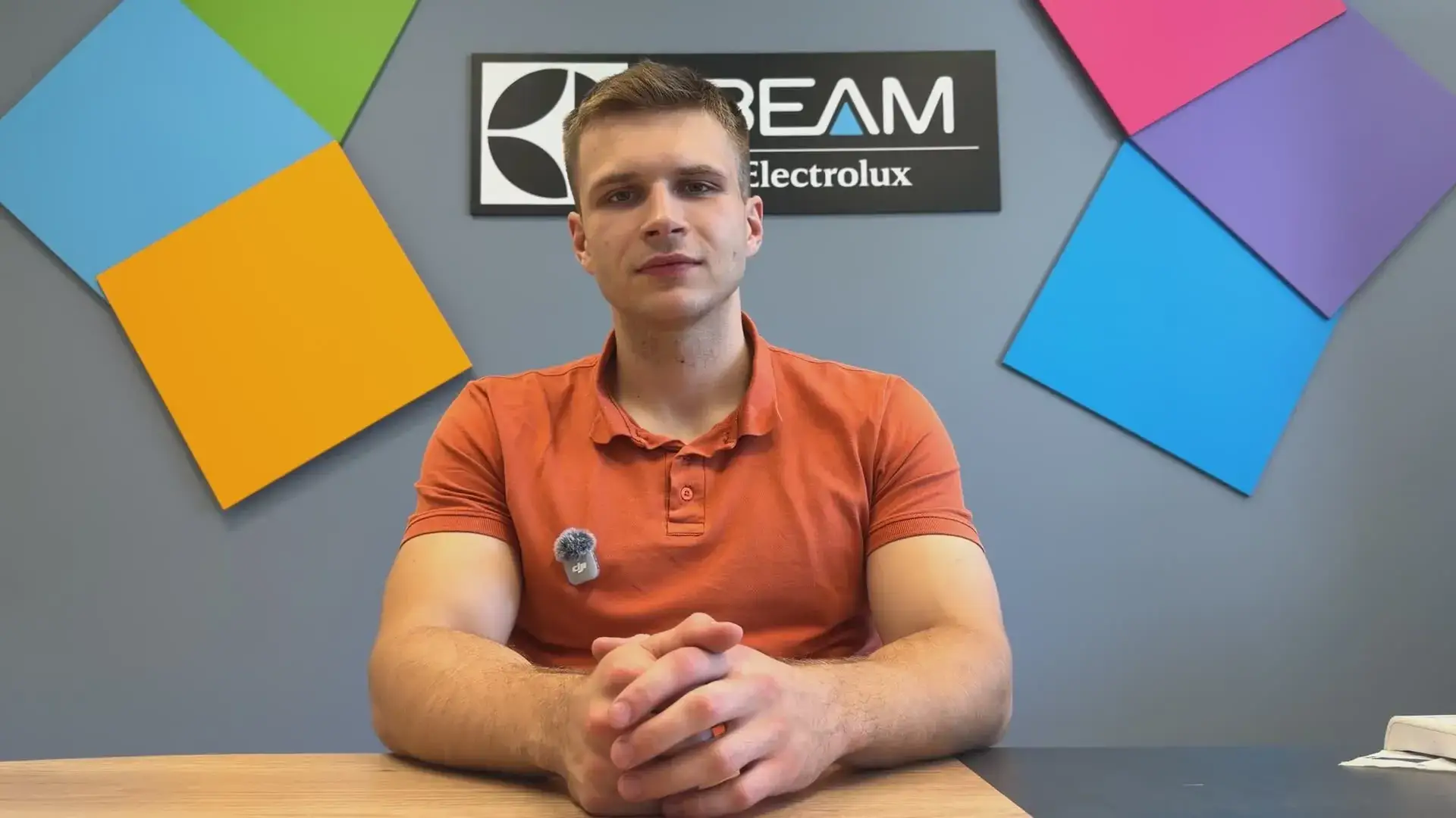 Michał, właściciel BEAM Polska, podczas nagrania opinii